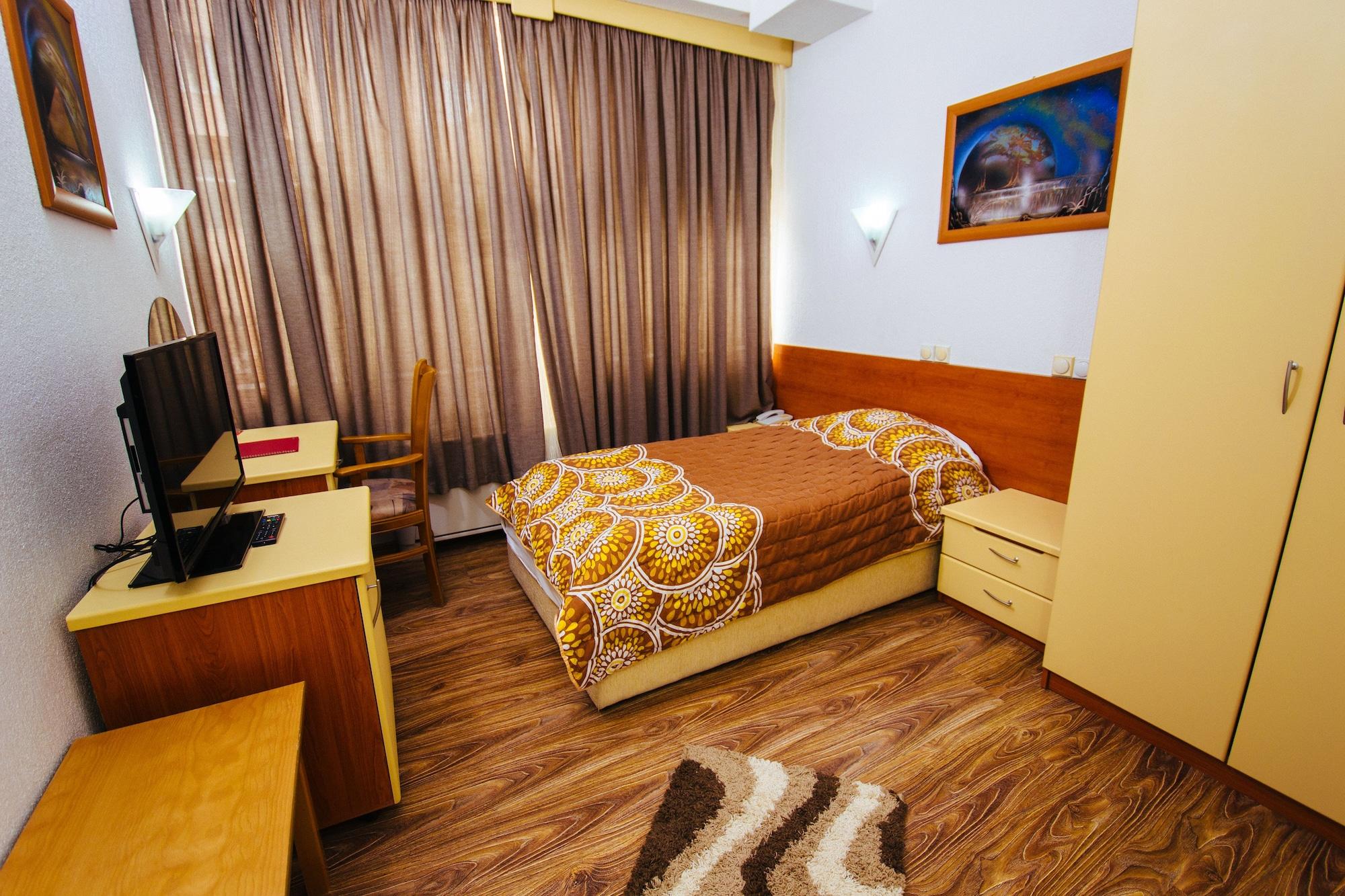 Hotel Kristal Palas Prilep Dış mekan fotoğraf