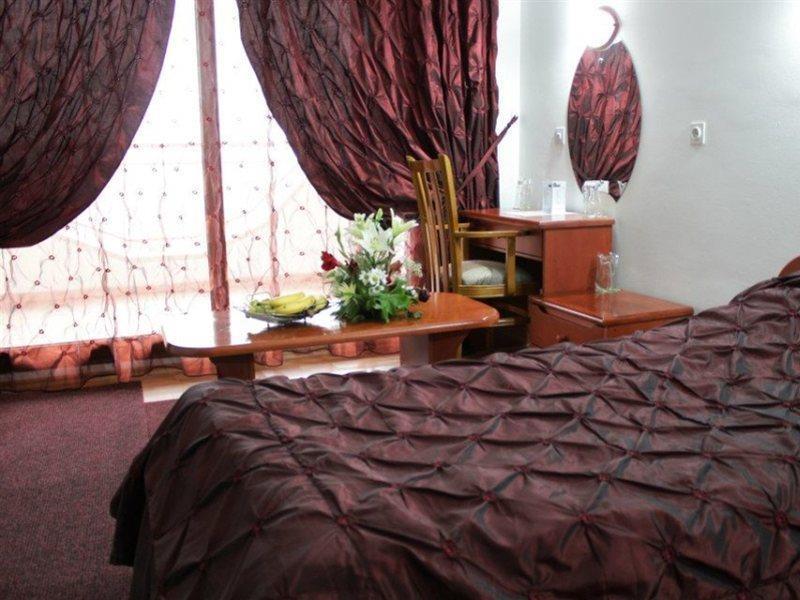 Hotel Kristal Palas Prilep Dış mekan fotoğraf