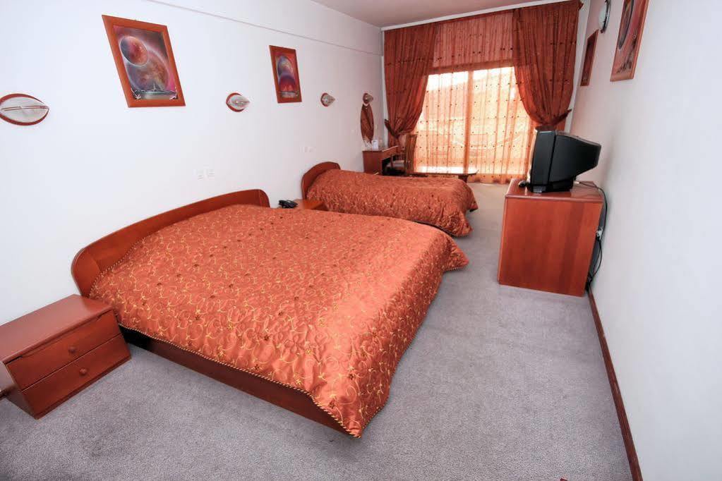 Hotel Kristal Palas Prilep Dış mekan fotoğraf