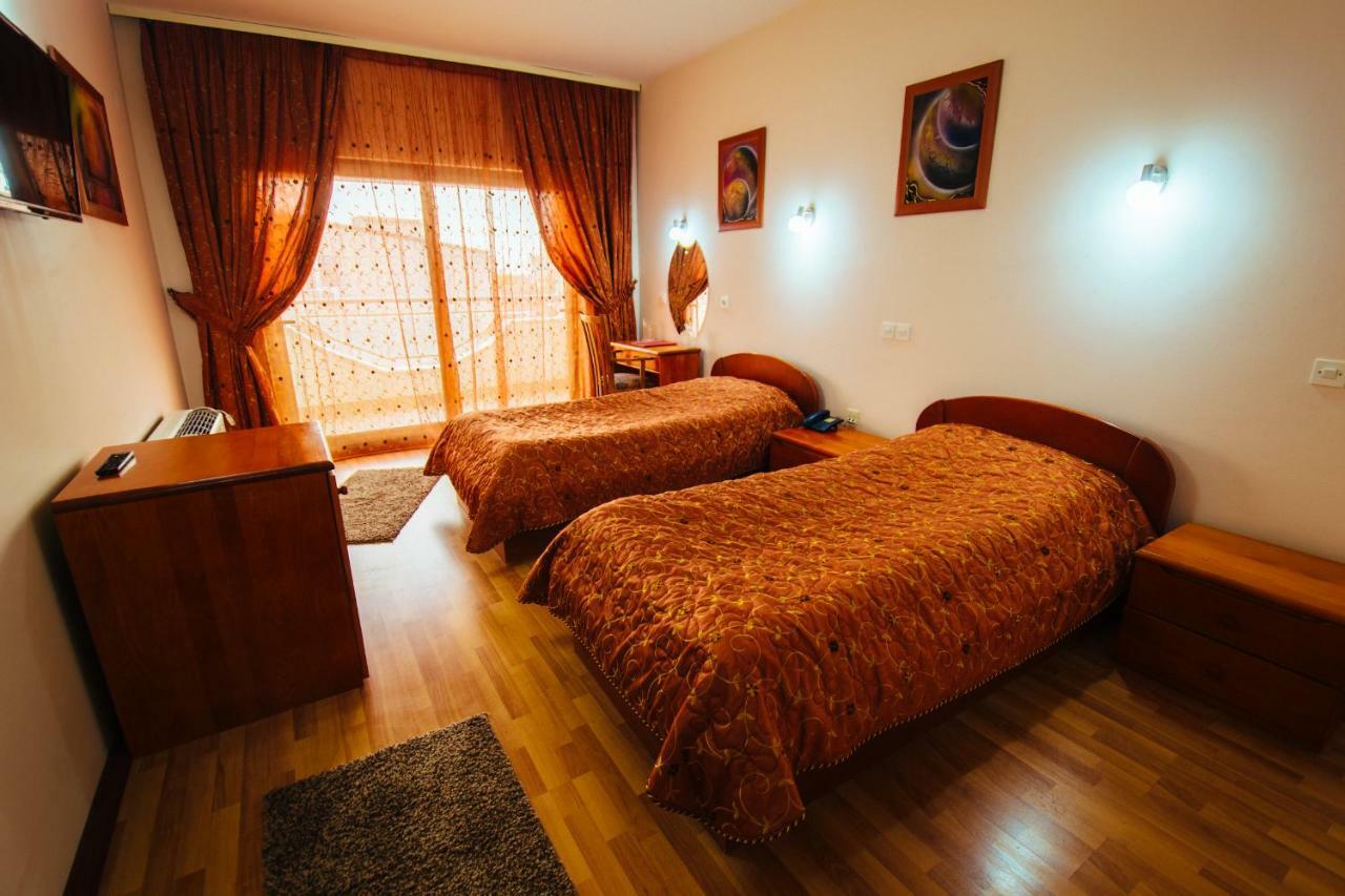 Hotel Kristal Palas Prilep Dış mekan fotoğraf