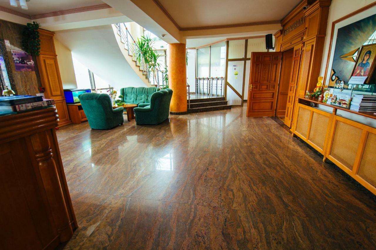 Hotel Kristal Palas Prilep Dış mekan fotoğraf